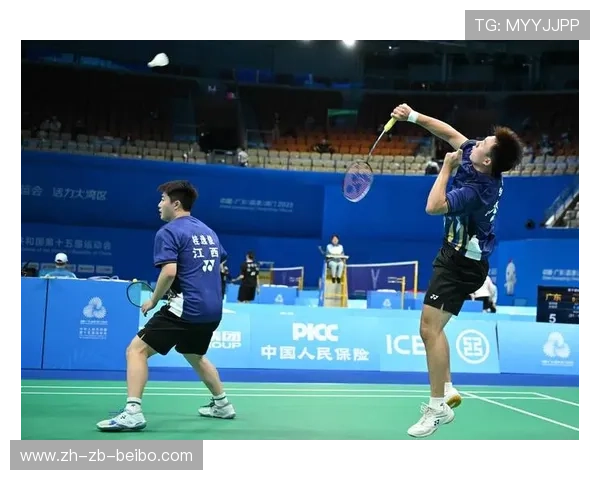 羽毛球男团比赛